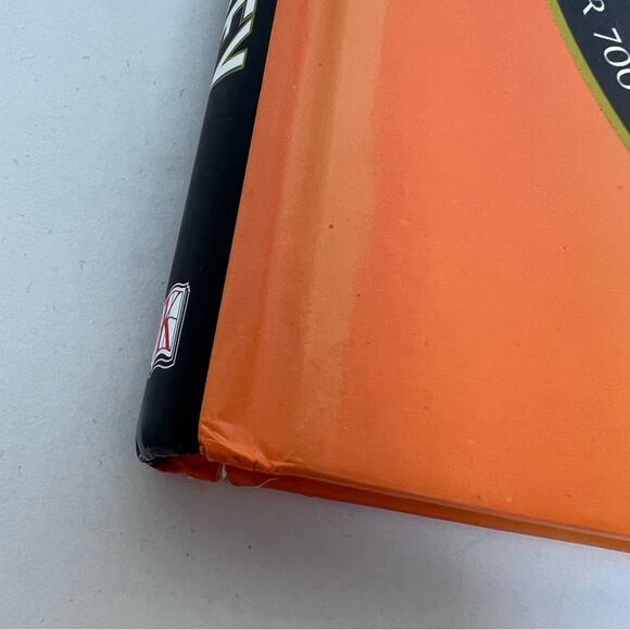 A Nation by Nation Guide to The Best World Whiskey Coffee Table Book 8 x 9.5 - Picture 13 of 16